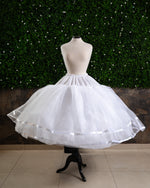 Cargar imagen en el visor de la galería, Crinolina de Aros con Tulle
