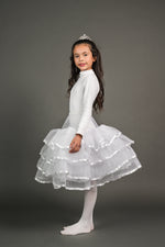 Cargar imagen en el visor de la galería, Crinolina de niña
