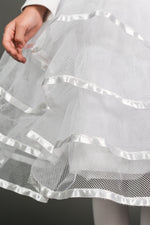 Cargar imagen en el visor de la galería, Crinolina de niña
